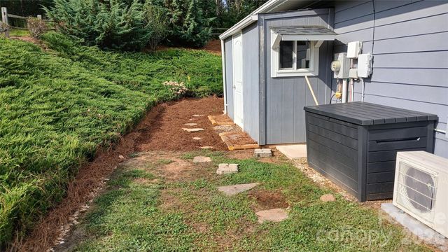 329 Springwood Drive NE, Valdese, NC 28690