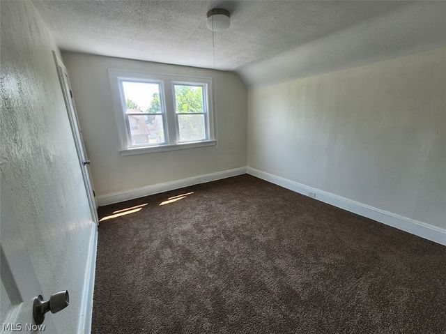 12905 Watterson Avenue, Cleveland, OH 44105