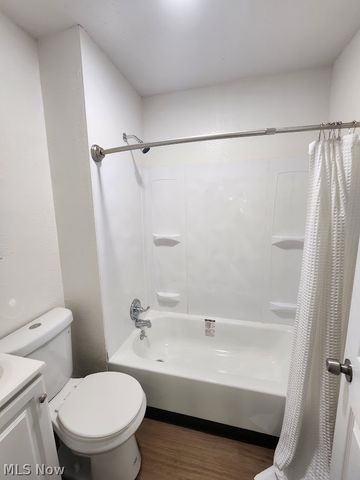 12905 Watterson Avenue, Cleveland, OH 44105