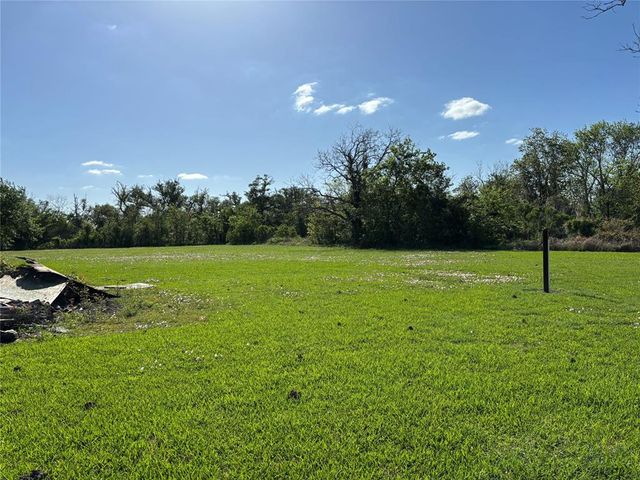 17512 County Road 729, Brazoria, TX 77422