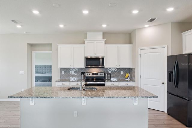 17954 HITHER HILLS CIRCLE, Winter Garden, FL 34787