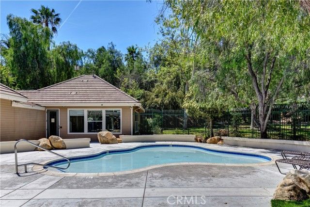 27295 Buffalo, Corona, CA 92883