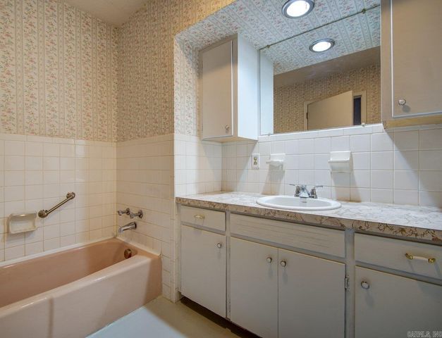 107 Sherman Street, Hot Springs, AR 71901