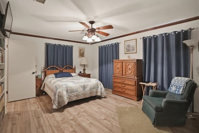 1309 Burleson St, George West, TX 78022
