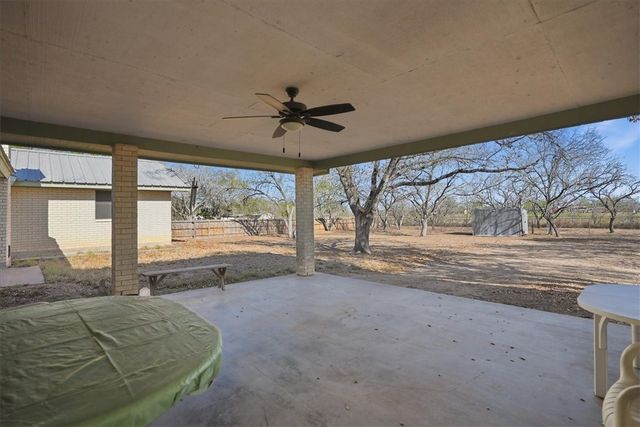 1309 Burleson St, George West, TX 78022