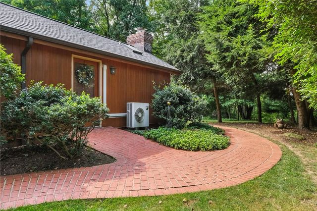 139 Indianola Rd, Indiana Twp, PA 15238