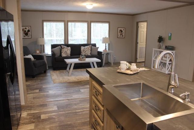 2346 Blocker Rd, Marshall, TX 75672