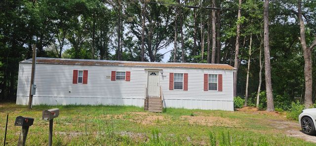 213 Enterprise Street, Walterboro, SC 29488