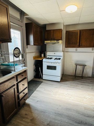 1227 Penn Ave., New Brighton, PA 15066