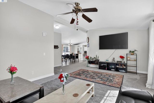 628 S 17Th St, Richmond, CA 94804