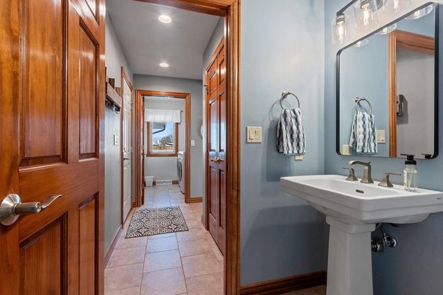 1972 SINCLAIR DRIVE, De Pere, WI 54115