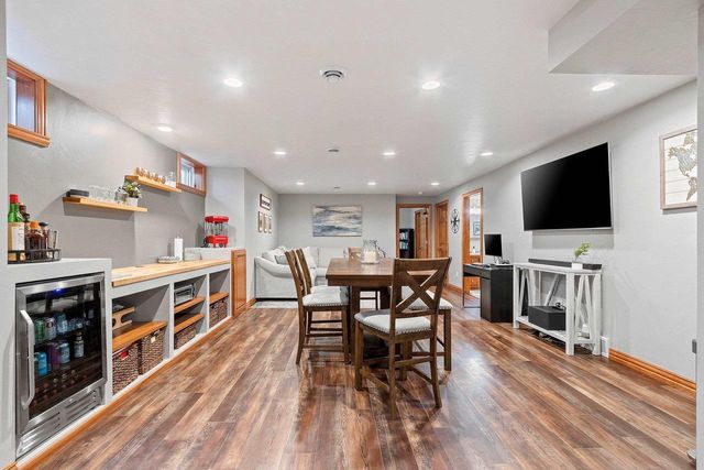 1972 SINCLAIR DRIVE, De Pere, WI 54115