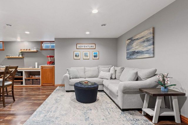 1972 SINCLAIR DRIVE, De Pere, WI 54115