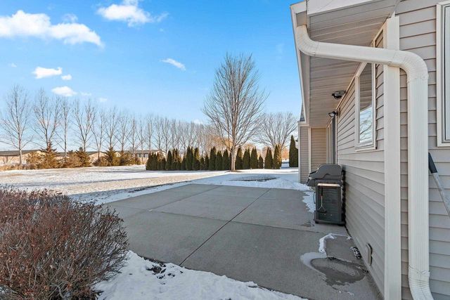1972 SINCLAIR DRIVE, De Pere, WI 54115