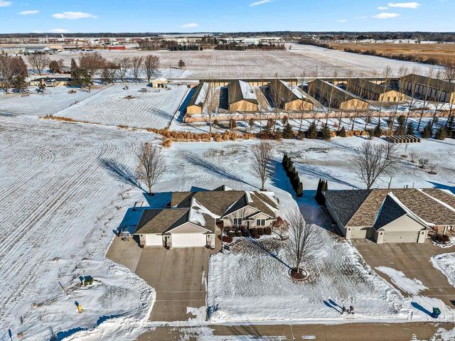 1972 SINCLAIR DRIVE, De Pere, WI 54115