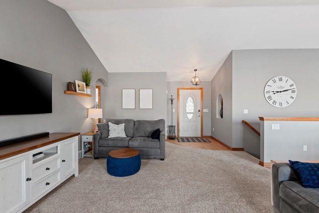 1972 SINCLAIR DRIVE, De Pere, WI 54115