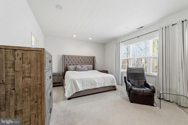 23 LOWELL DR, Marlton, NJ 08053