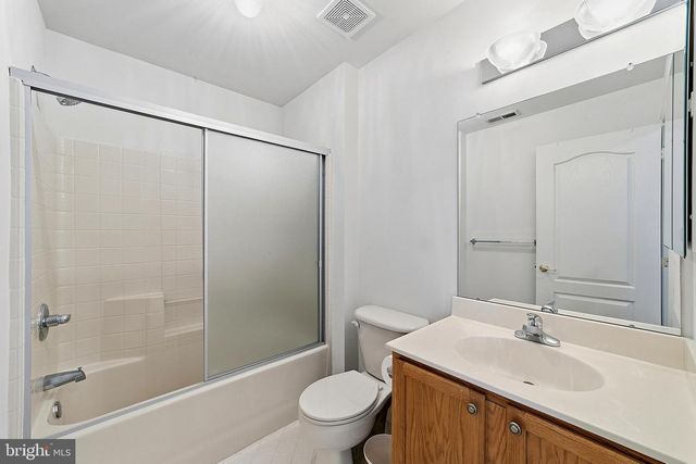 23 LOWELL DR, Marlton, NJ 08053