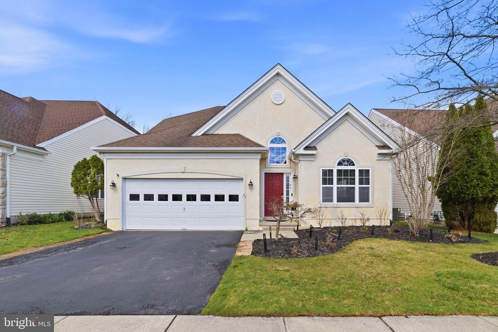 23 LOWELL DR, Marlton, NJ 08053