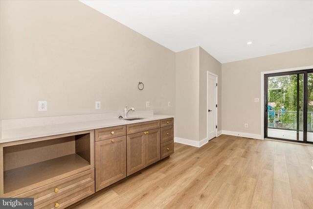 206 BROADWAY ST #4, Frederick, MD 21701