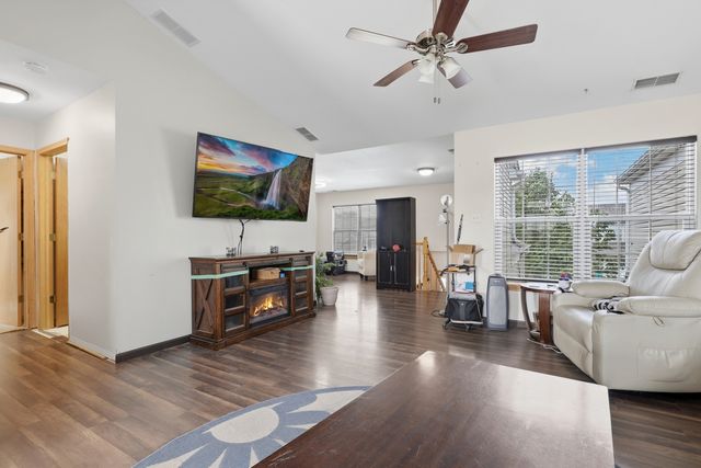 124 Andrew Taras Court 2D, Joliet, IL 60435