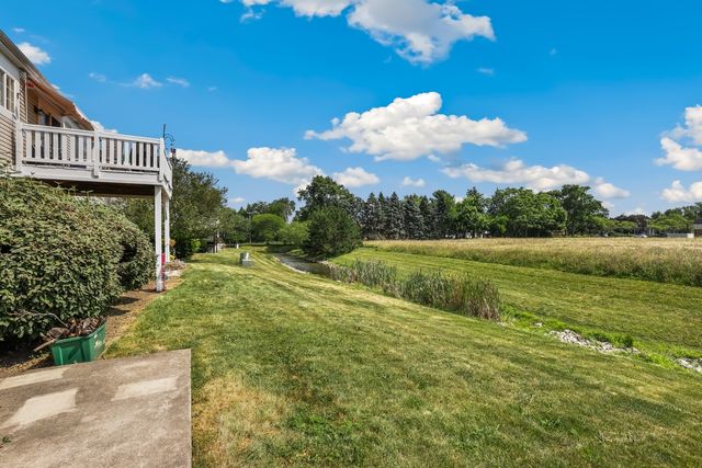 124 Andrew Taras Court 2D, Joliet, IL 60435