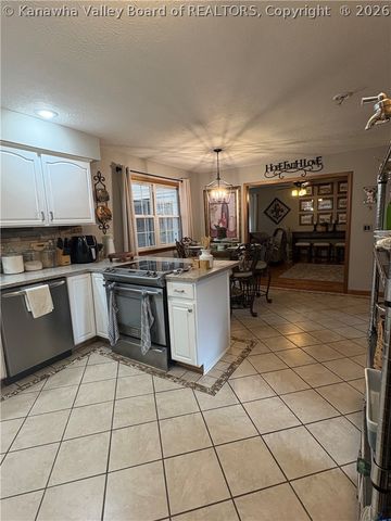 114 Heather Court, Scott Depot, WV 25560