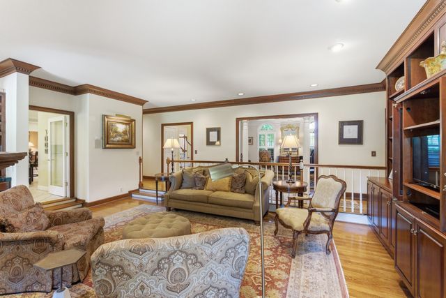 9102 E Cambridge Ct, Brentwood, TN 37027