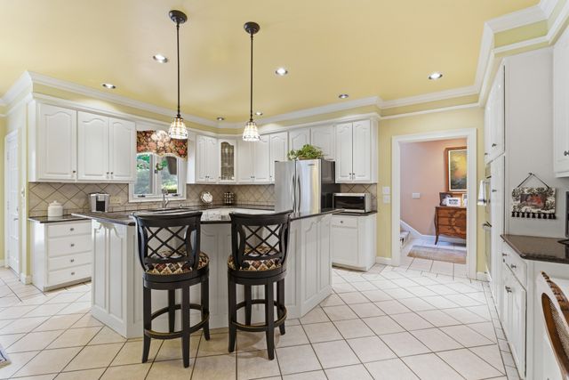 9102 E Cambridge Ct, Brentwood, TN 37027