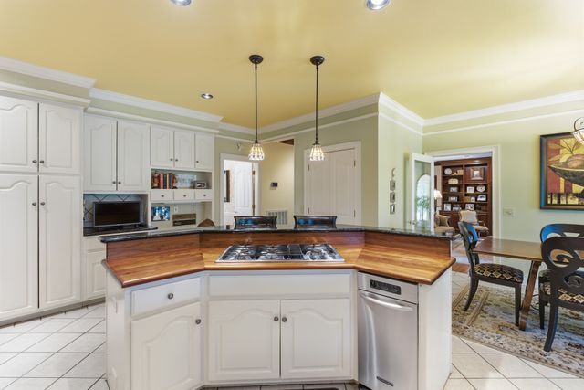 9102 E Cambridge Ct, Brentwood, TN 37027