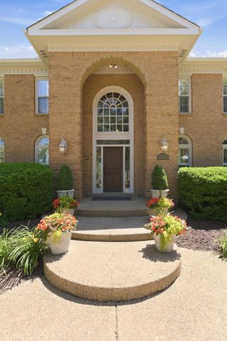 9102 E Cambridge Ct, Brentwood, TN 37027
