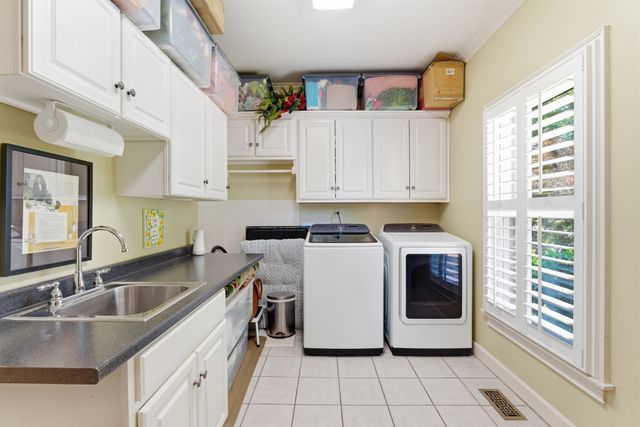 9102 E Cambridge Ct, Brentwood, TN 37027