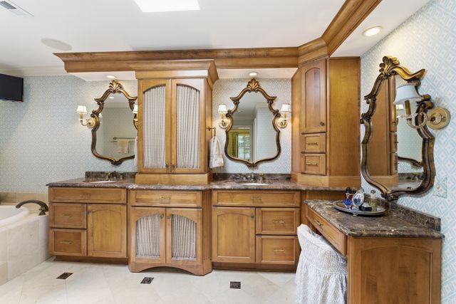 9102 E Cambridge Ct, Brentwood, TN 37027
