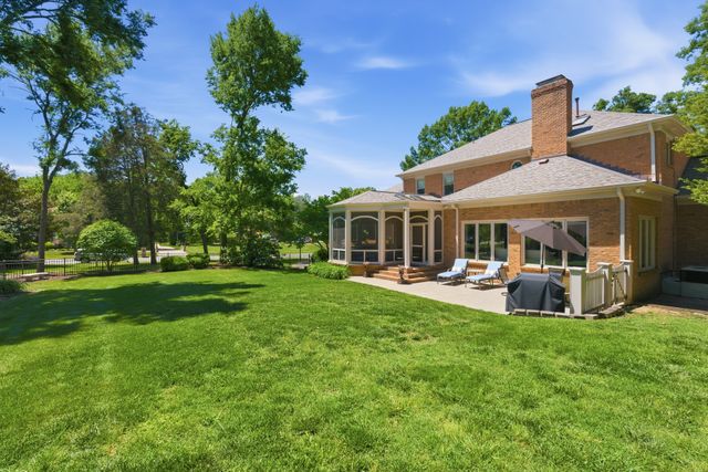 9102 E Cambridge Ct, Brentwood, TN 37027