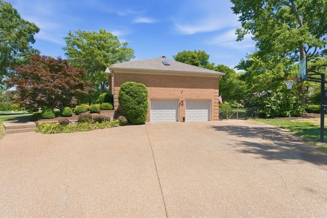 9102 E Cambridge Ct, Brentwood, TN 37027
