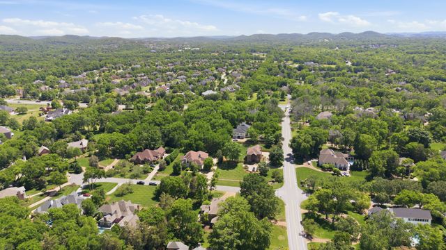 9102 E Cambridge Ct, Brentwood, TN 37027
