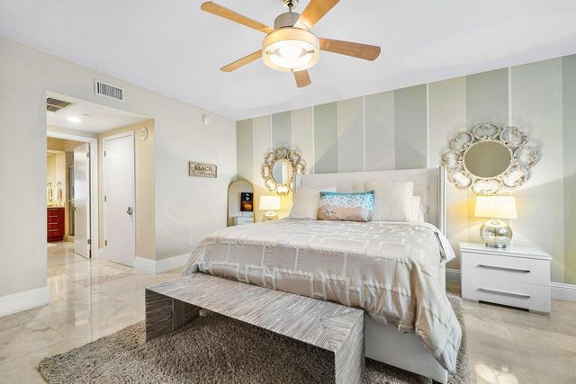2650 Lake Shore Drive 206, Riviera Beach, FL 33404