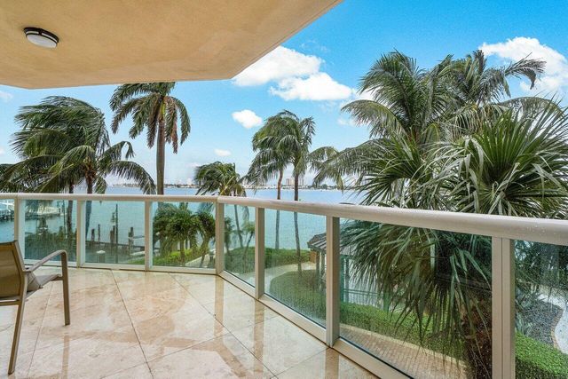 2650 Lake Shore Drive 206, Riviera Beach, FL 33404