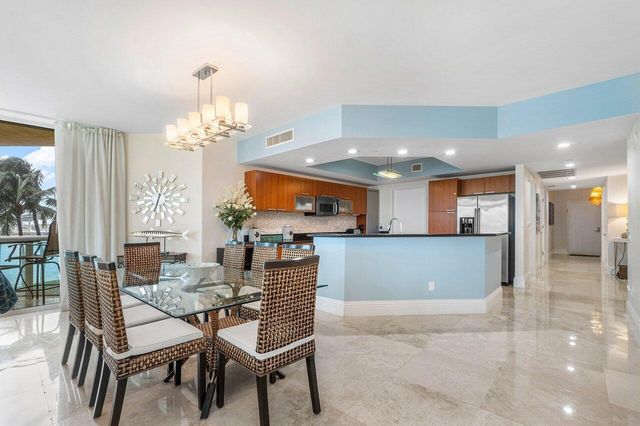 2650 Lake Shore Drive 206, Riviera Beach, FL 33404