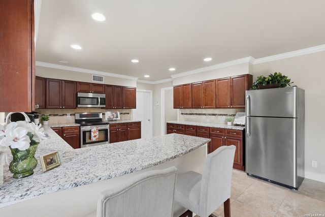 634 ROCKHILL DR, San Antonio, TX 78209
