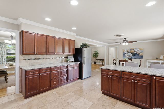 634 ROCKHILL DR, San Antonio, TX 78209