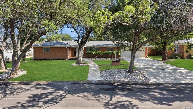 634 ROCKHILL DR, San Antonio, TX 78209