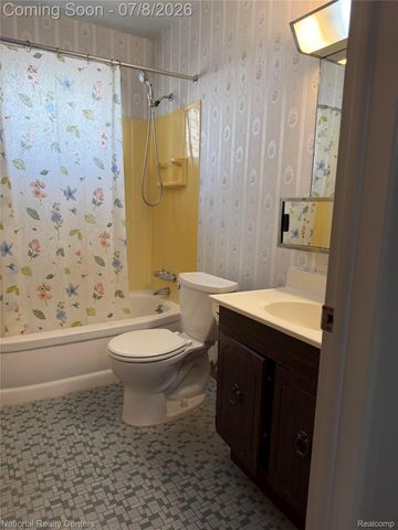 14400 Stonehouse Avenue, Livonia, MI 48154