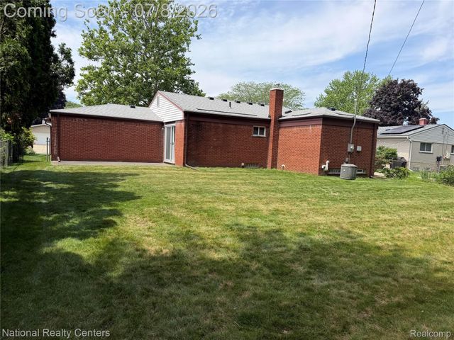 14400 Stonehouse Avenue, Livonia, MI 48154