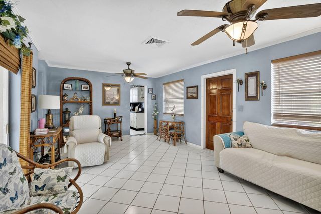 7140 Meade Street, Hollywood, FL 33024