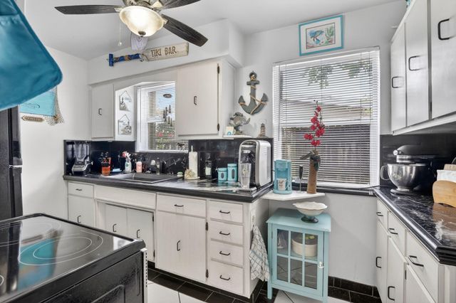 7140 Meade Street, Hollywood, FL 33024