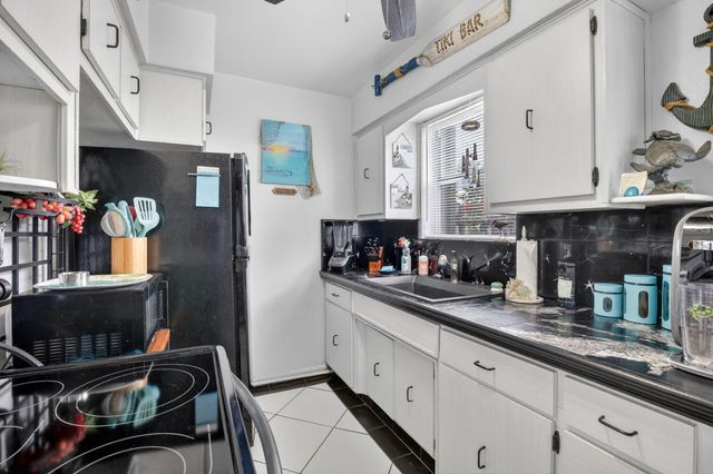 7140 Meade Street, Hollywood, FL 33024