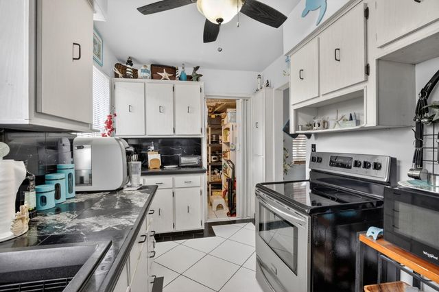 7140 Meade Street, Hollywood, FL 33024