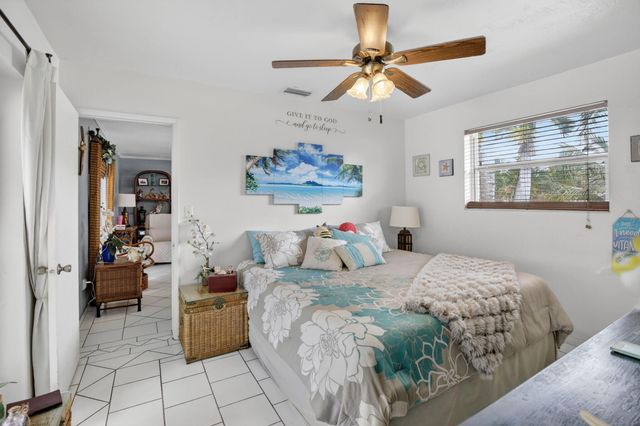 7140 Meade Street, Hollywood, FL 33024