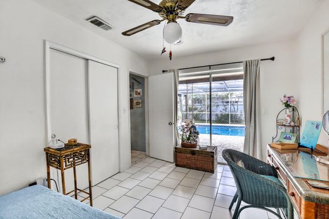 7140 Meade Street, Hollywood, FL 33024